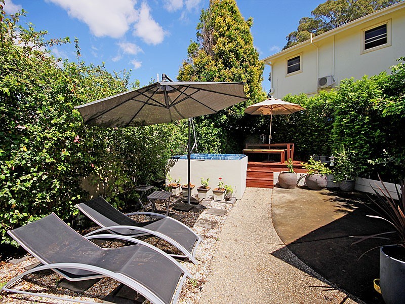 1041 Logan Road, Holland Park West QLD 4121