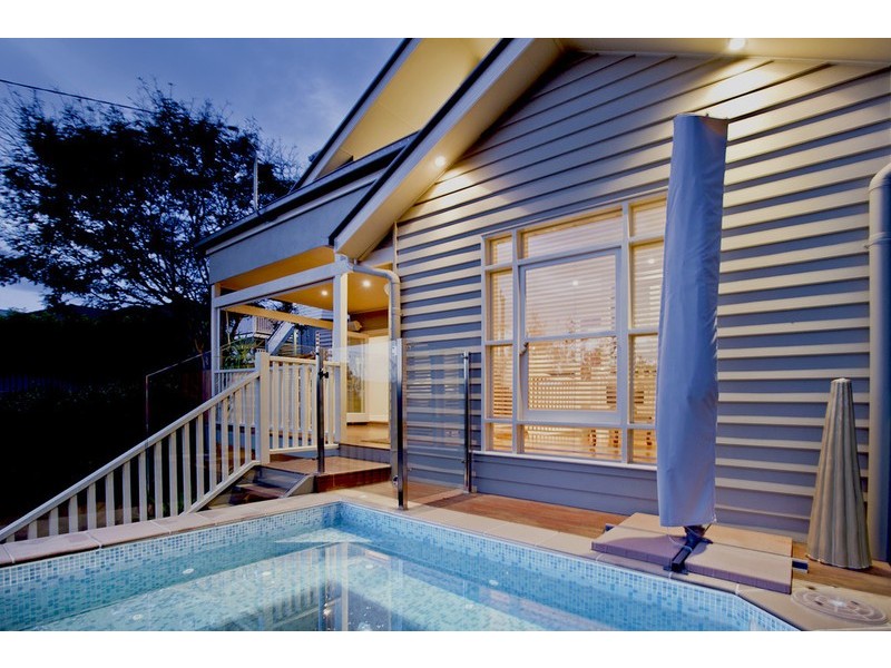 53B Thackeray Street, Norman Park QLD 4170
