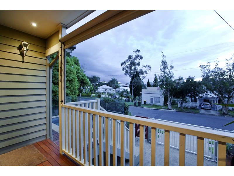 53B Thackeray Street, Norman Park QLD 4170