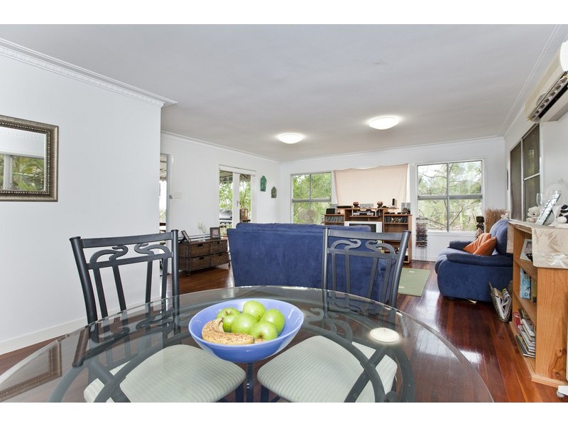 72 Dunrod Street, Holland Park West QLD 4121