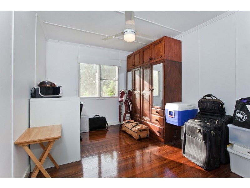 72 Dunrod Street, Holland Park West QLD 4121