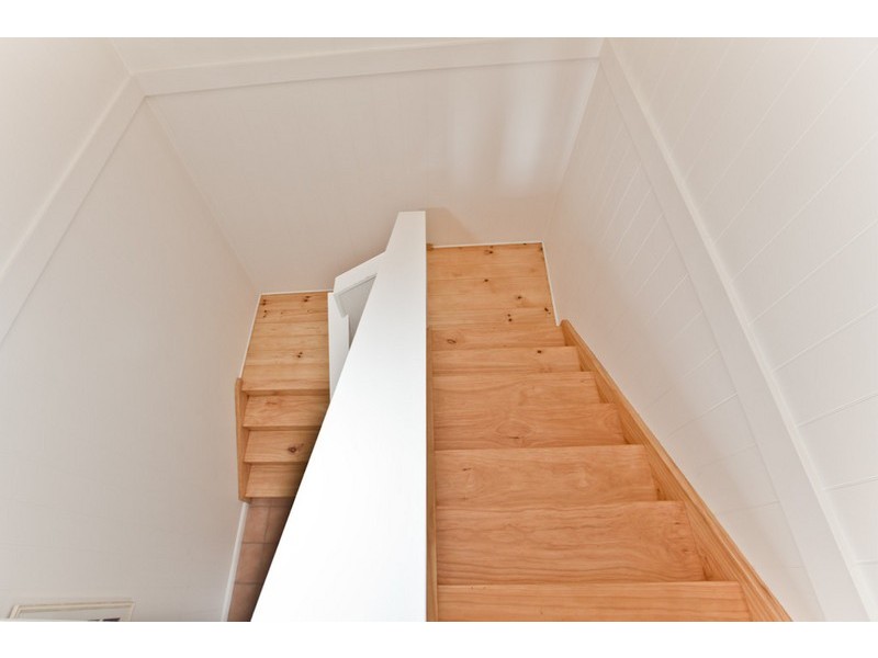 27 Ashton Street, Camp Hill QLD 4152