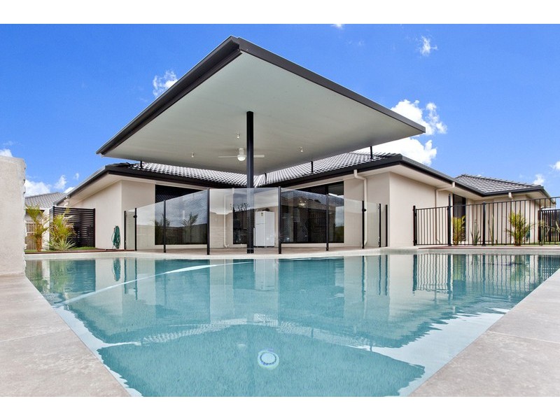 13 Balsam Street, Redland Bay QLD 4165