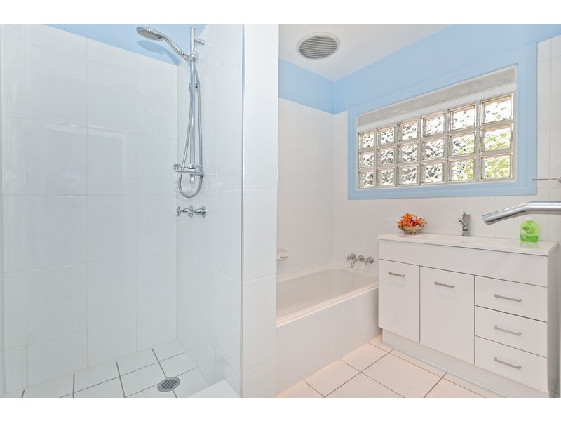 17 Wunulla Street, Mount Gravatt East QLD 4122