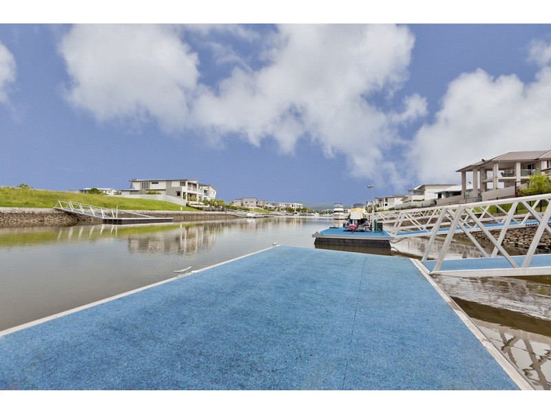 13 Harbourvue Court, Helensvale QLD 4212