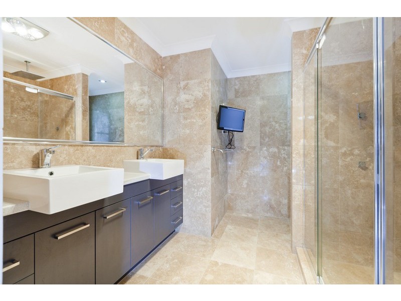 13 Harbourvue Court, Helensvale QLD 4212