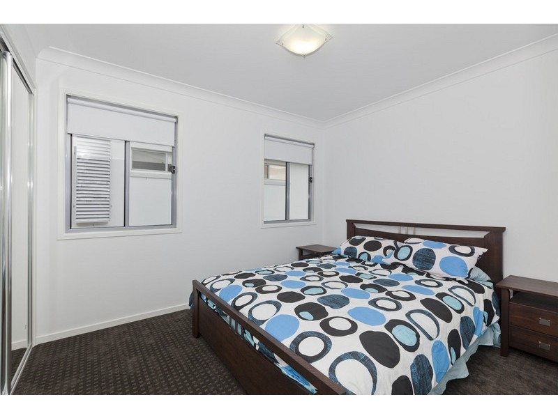 13 Harbourvue Court, Helensvale QLD 4212