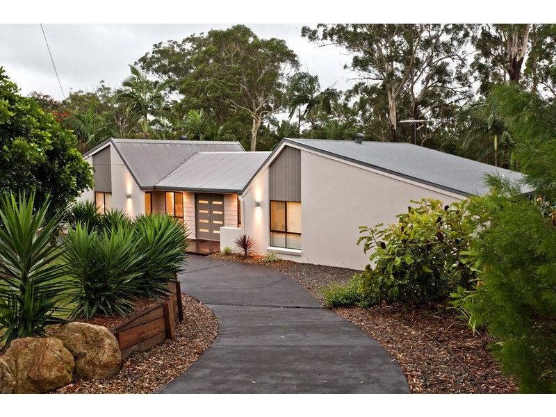 5 Gordonia Drive, Redland Bay QLD 4165