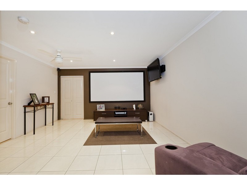 5 Gordonia Drive, Redland Bay QLD 4165