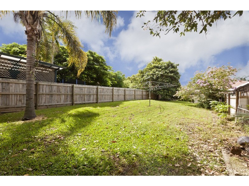 49 Balmoral Street, Hawthorne QLD 4171