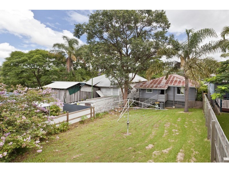49 Balmoral Street, Hawthorne QLD 4171