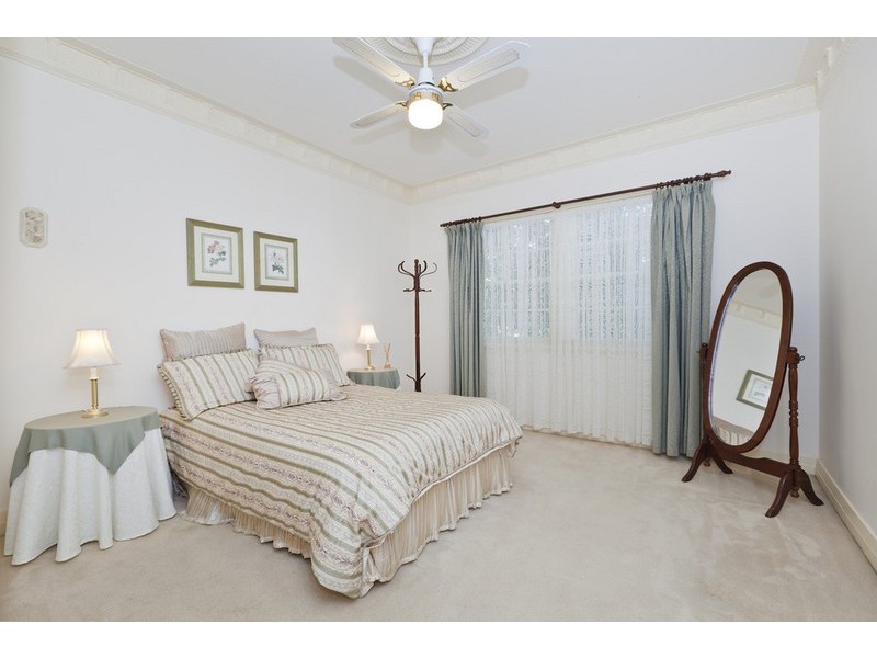 46 Greenmount Avenue, Holland Park QLD 4121