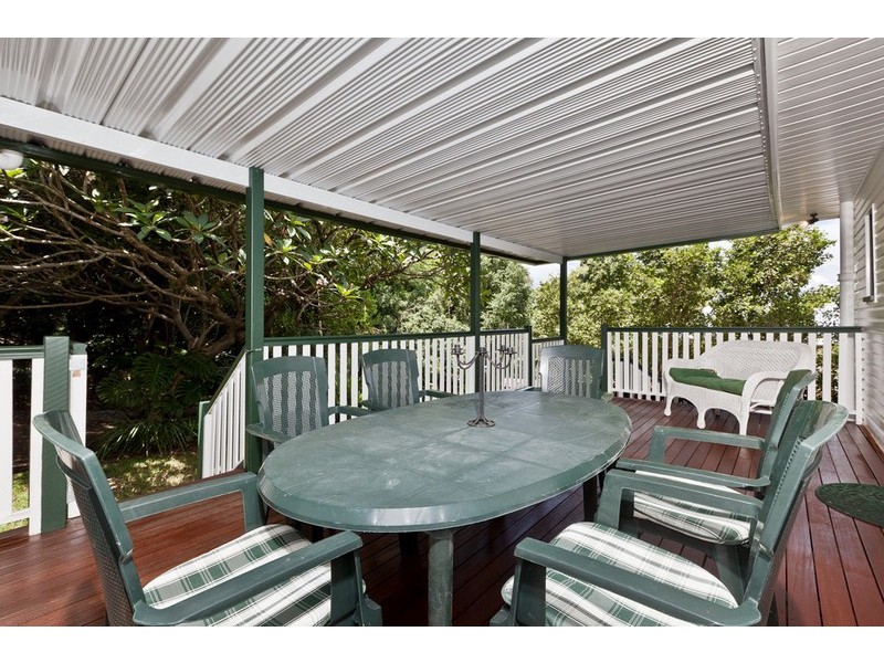 46 Greenmount Avenue, Holland Park QLD 4121