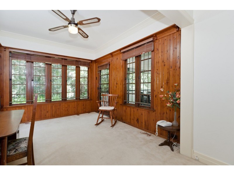 46 Greenmount Avenue, Holland Park QLD 4121