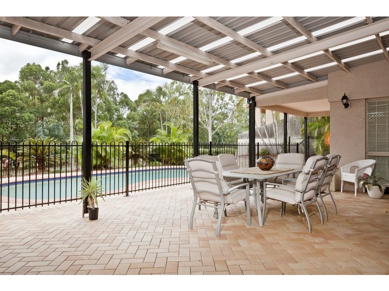 9 Quetta Close, Carindale QLD 4152