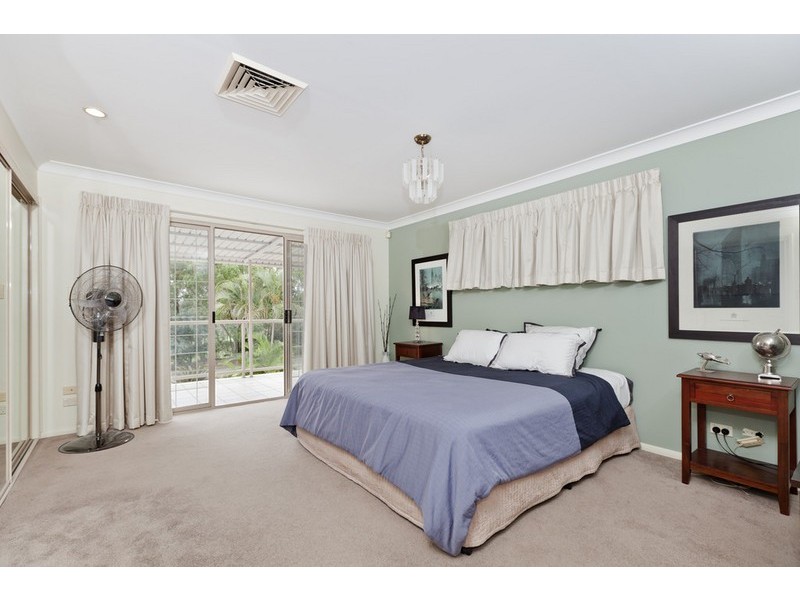 9 Quetta Close, Carindale QLD 4152