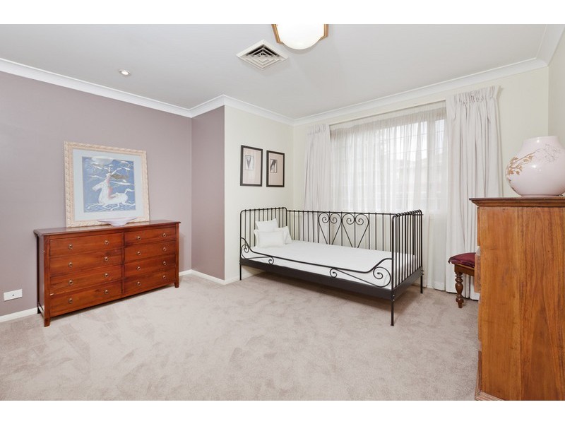 9 Quetta Close, Carindale QLD 4152