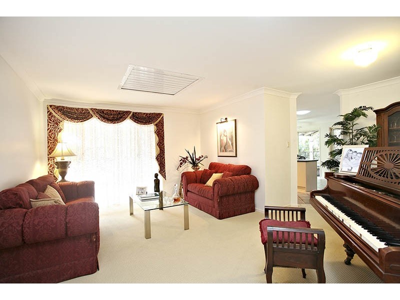 9  Spring Close, Calamvale QLD 4116