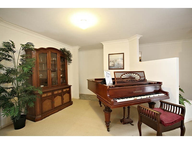 9  Spring Close, Calamvale QLD 4116