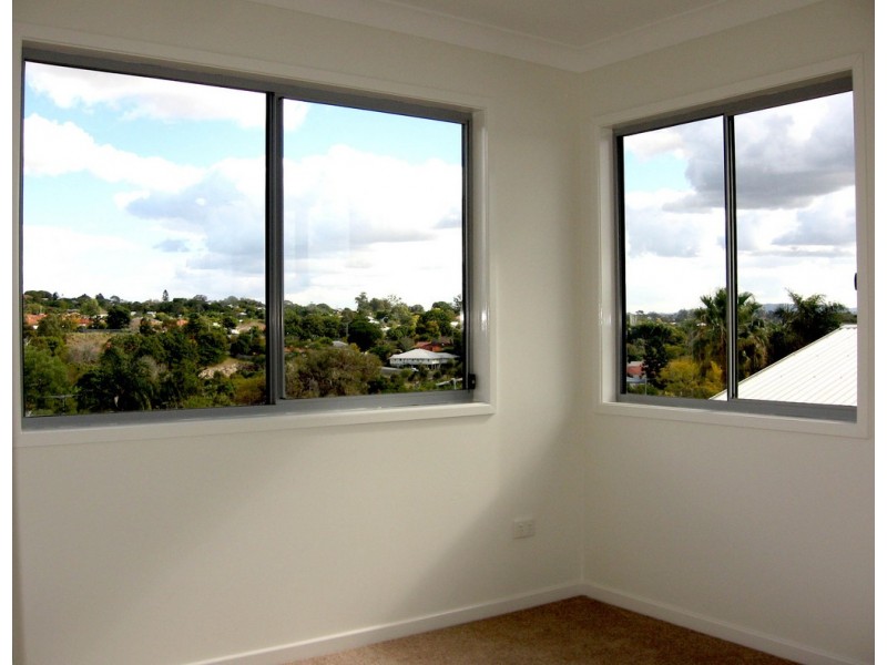 42/46/48 Embie St, Holland Park West QLD 4121