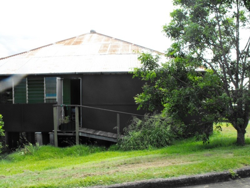 4 Howard St, Morningside QLD 4170