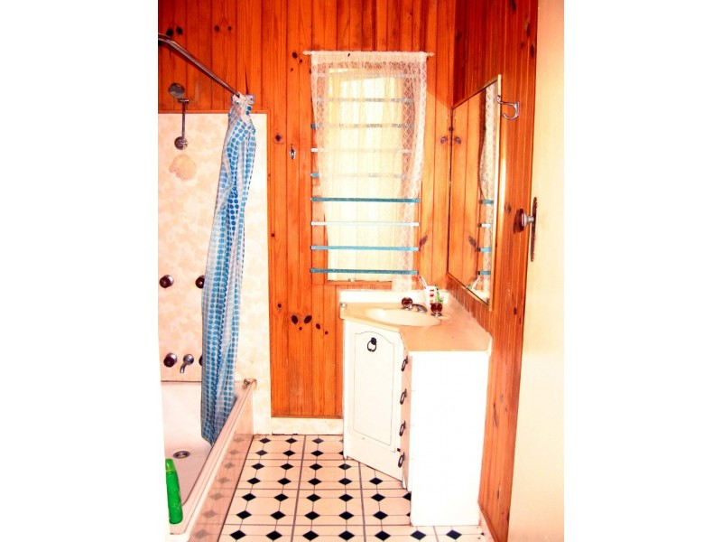 17 Woodville Place, Annerley QLD 4103