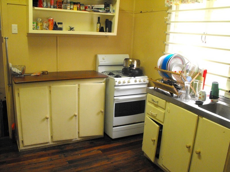 17 Woodville Place, Annerley QLD 4103