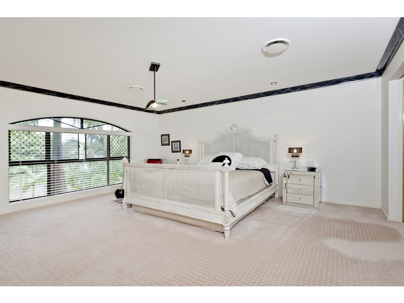 4  Reculver Street, Robertson QLD 4109