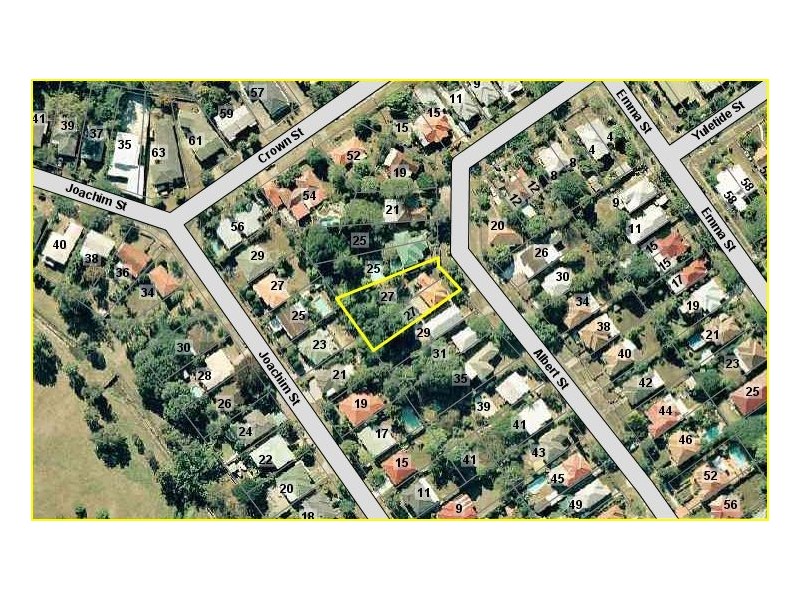 27 Albert Street, Holland Park West QLD 4121