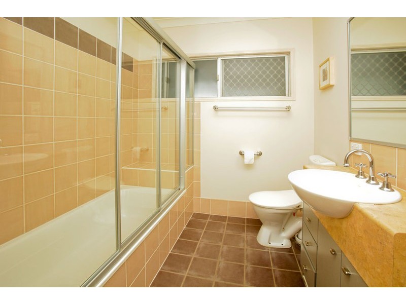 35 Mulsanne Street, Holland Park West QLD 4121