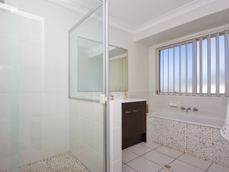 1 Spink Street, Wellington Point QLD 4160