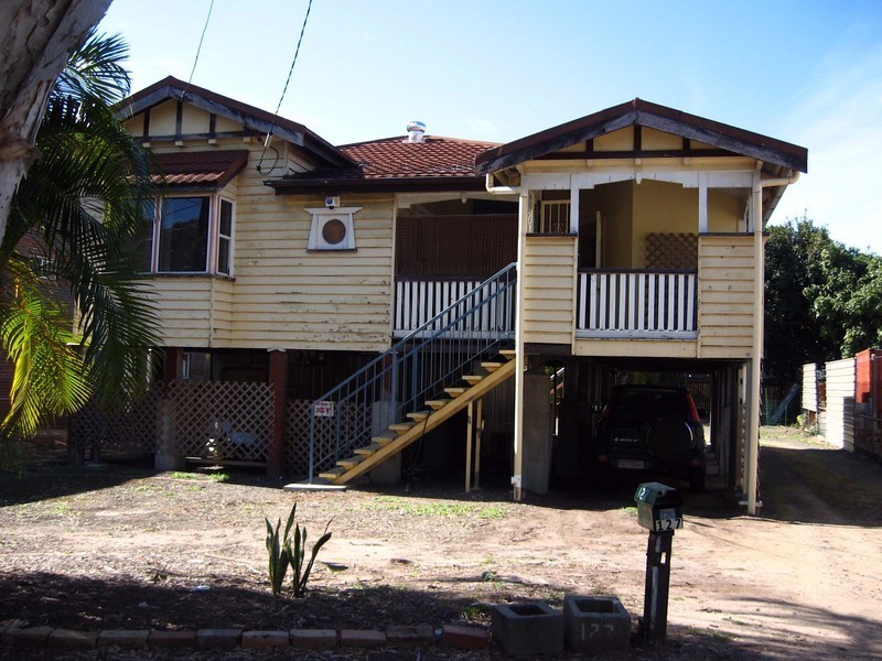 127 Riding Road, Hawthorne QLD 4171