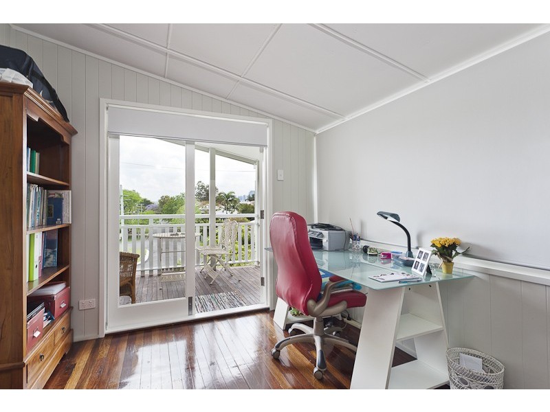 26 Norman Avenue, Norman Park QLD 4170