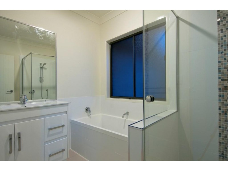 1/9 Oleander Street, Daisy Hill QLD 4127