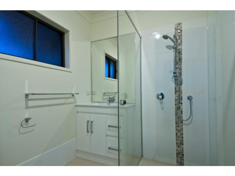 1/9 Oleander Street, Daisy Hill QLD 4127