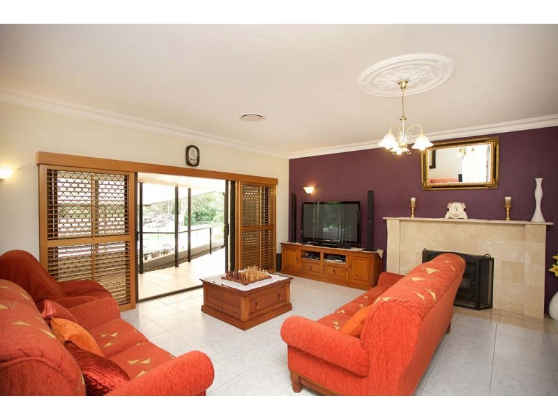 32 Oakridge Street, Burbank QLD 4156