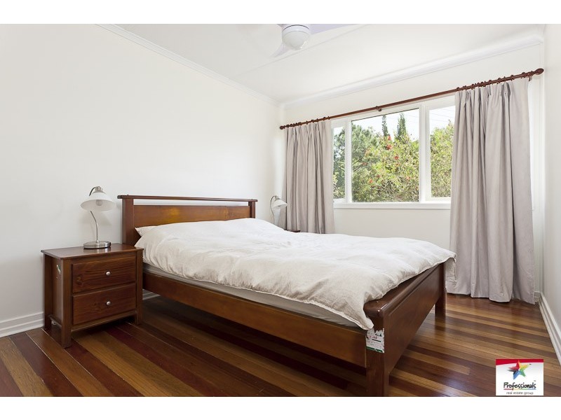 2 Olola Street, Mount Gravatt East QLD 4122