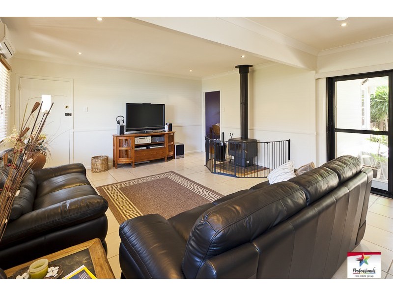 100 Canterbury Street, Mount Gravatt East QLD 4122