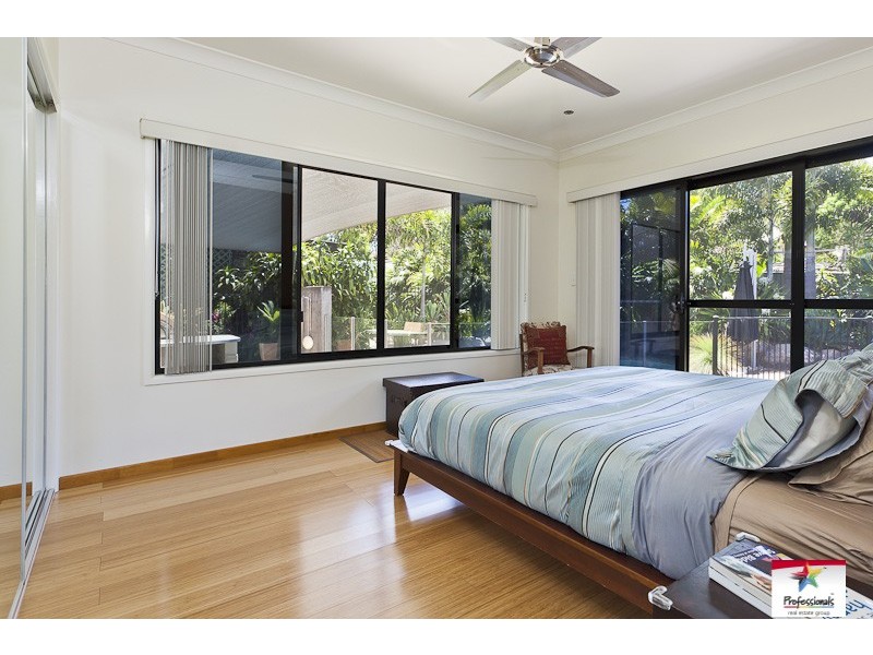 100 Canterbury Street, Mount Gravatt East QLD 4122