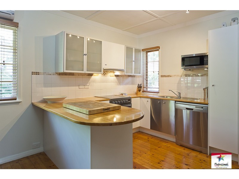 100 Canterbury Street, Mount Gravatt East QLD 4122