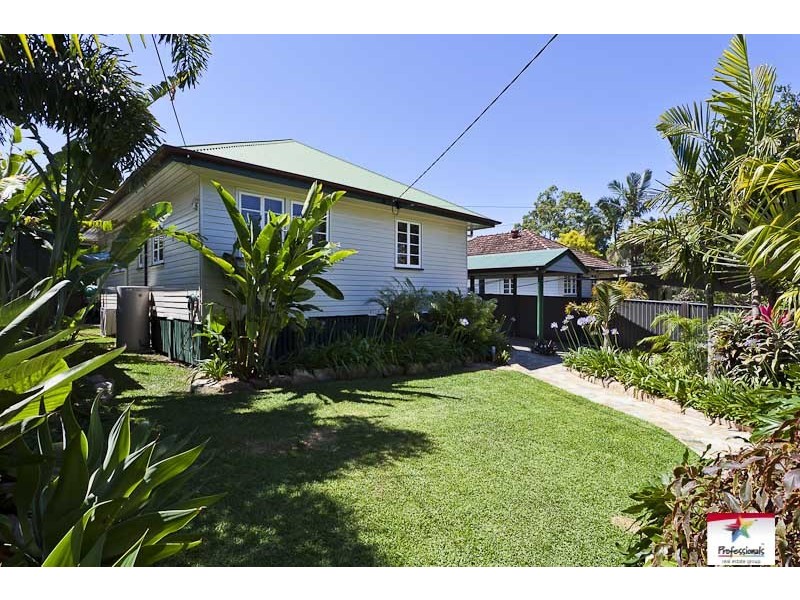 100 Canterbury Street, Mount Gravatt East QLD 4122
