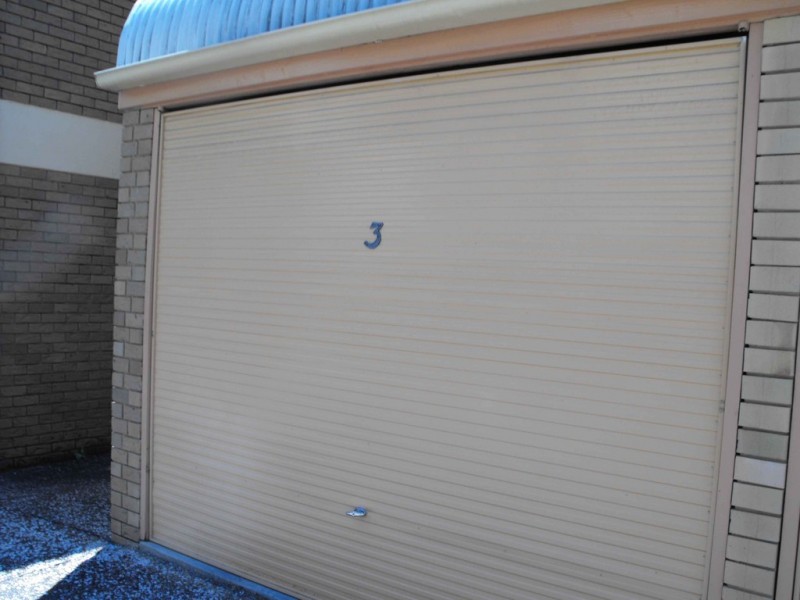 UNIT 3 27 CROWN ST, Holland Park QLD 4121