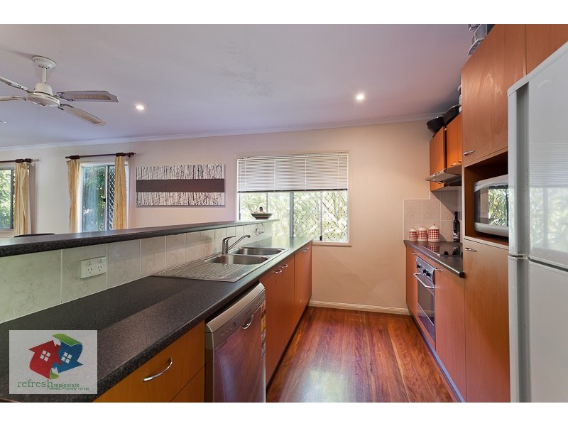 158 MESSINES RIDGE RD, Holland Park West QLD 4121