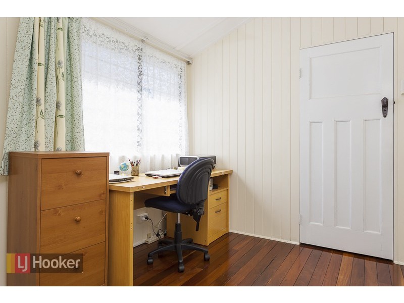 33 EMPEROR ST, Annerley QLD 4103