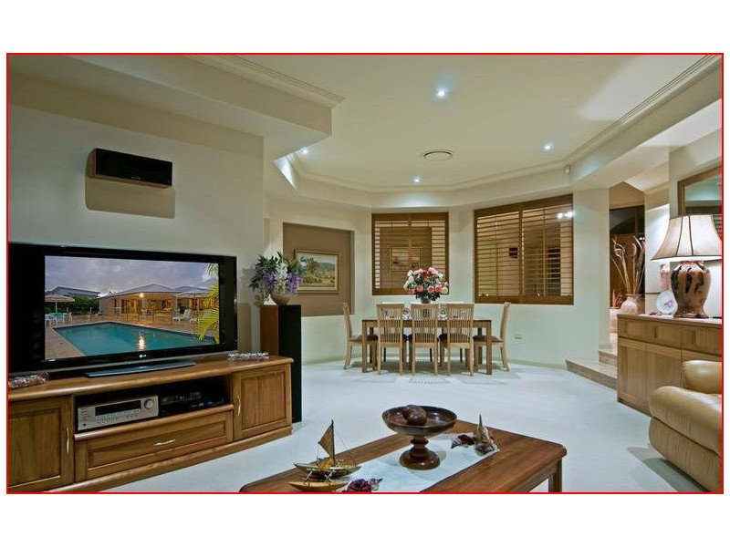 24 RAGAMUFFIN DRIVE WEST, Coomera Waters QLD 4209