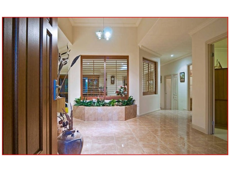 24 RAGAMUFFIN DRIVE WEST, Coomera Waters QLD 4209