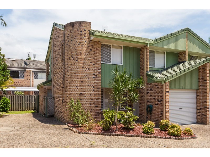 2, 11 CUPANIA PLACE, Elanora QLD 4221