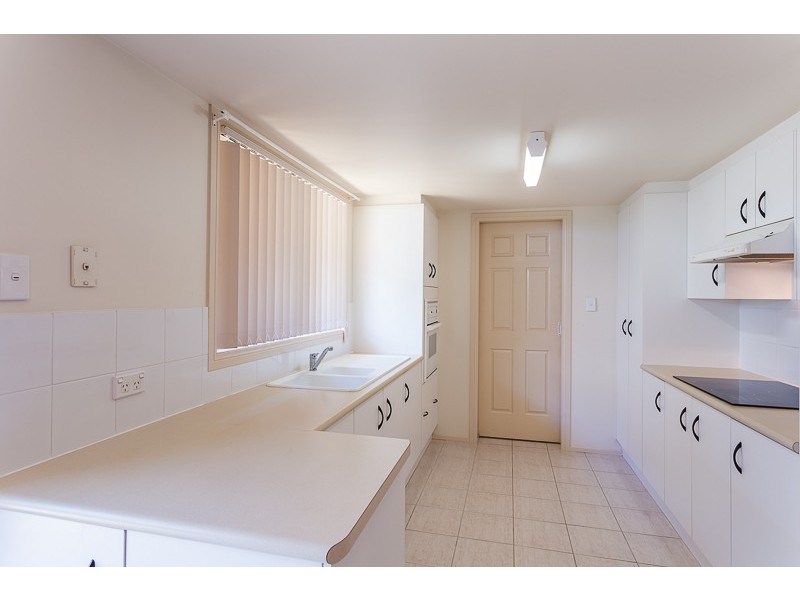 2, 11 CUPANIA PLACE, Elanora QLD 4221