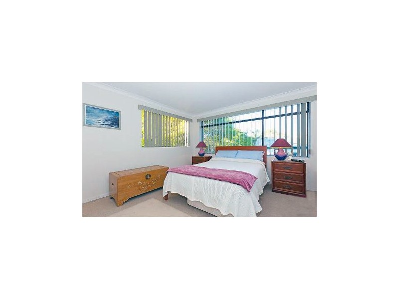 361 Cornwall St, Greenslopes QLD 4120
