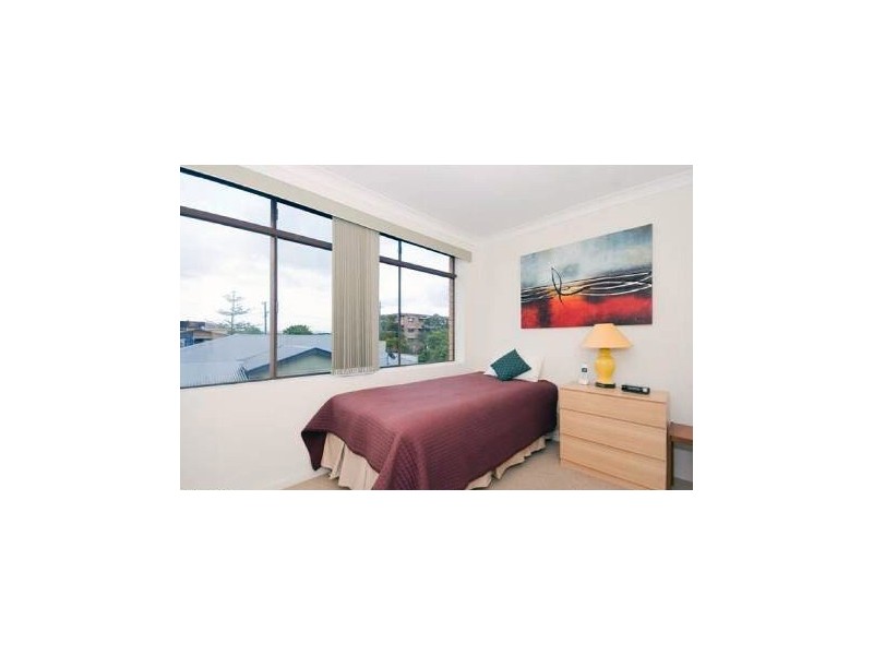 361 Cornwall St, Greenslopes QLD 4120